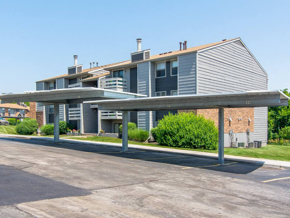 Photos and Video Prairie Walk Apartments in Kansas City, MO